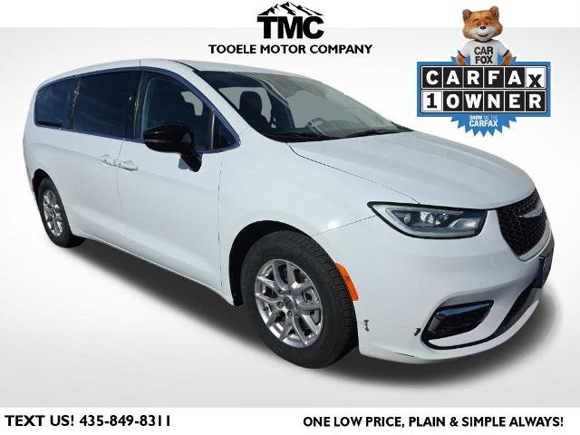Used 2024 Chrysler Pacifica Touring-L