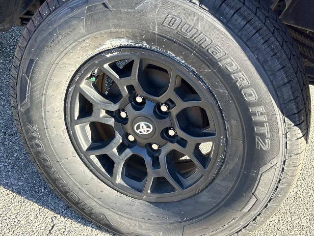 Used 2022 Toyota Tacoma SR5 RWD image 11