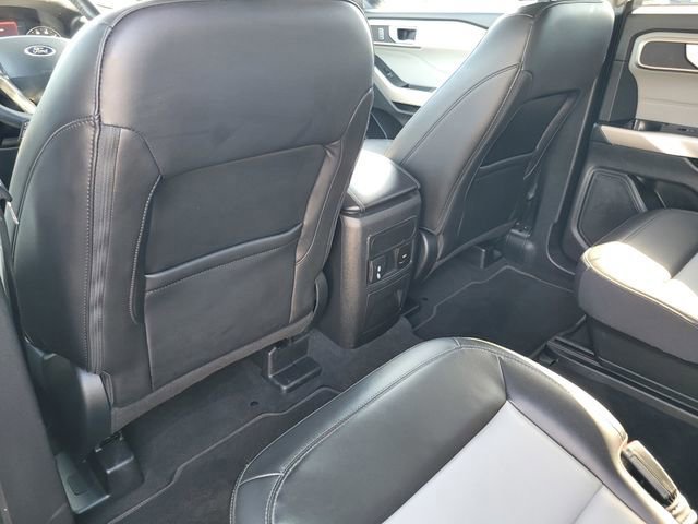 Certified 2022 Ford Explorer XLT w/ Equipment Group 202A image 12
