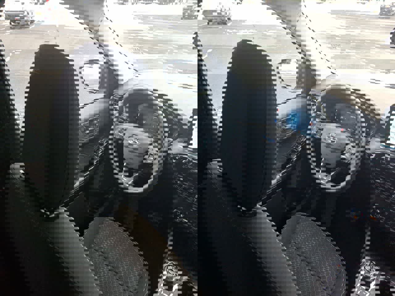 Certified 2025 Ford Escape Active image 15