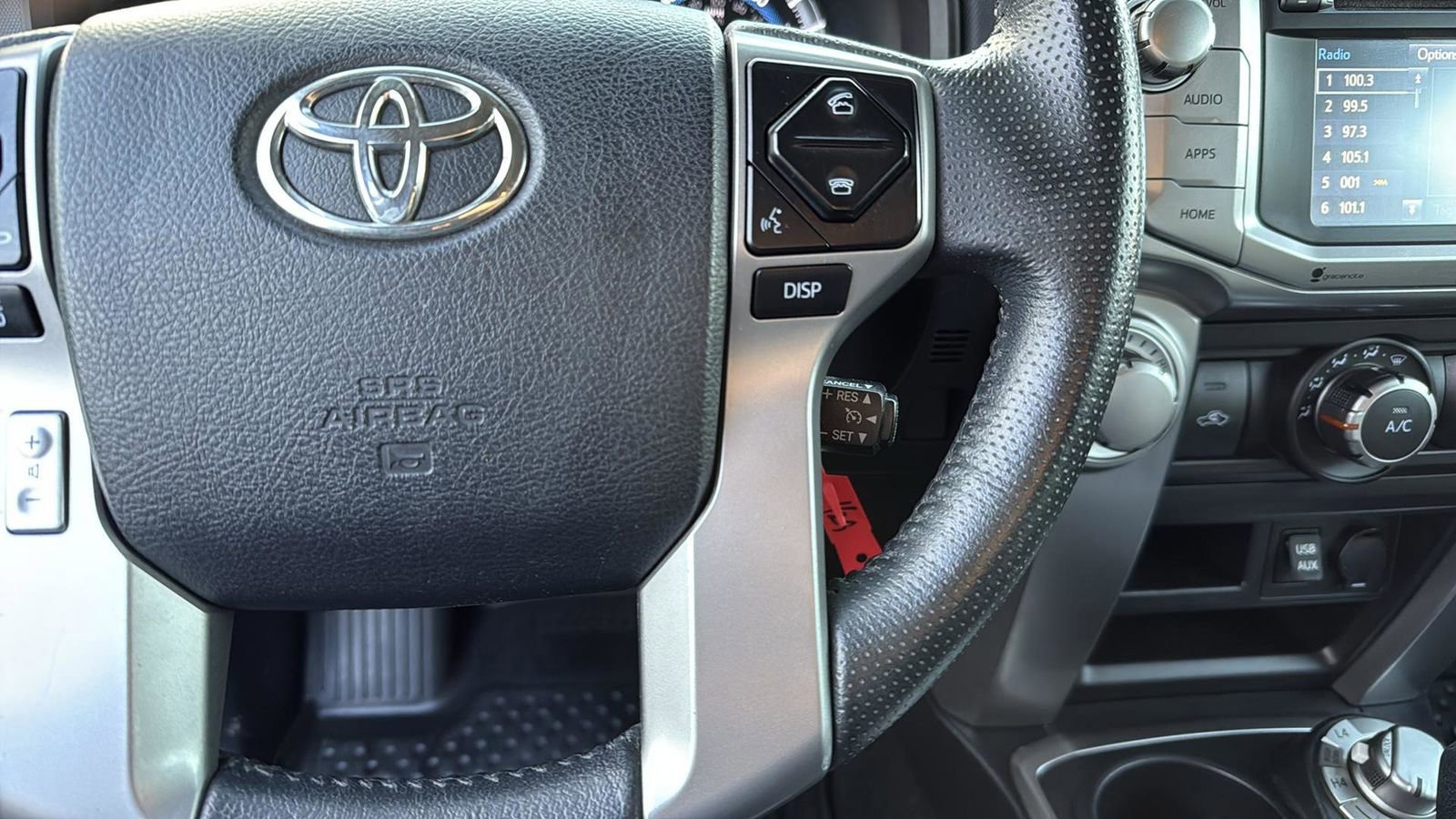 Used 2017 Toyota 4Runner SR5 Premium image 16