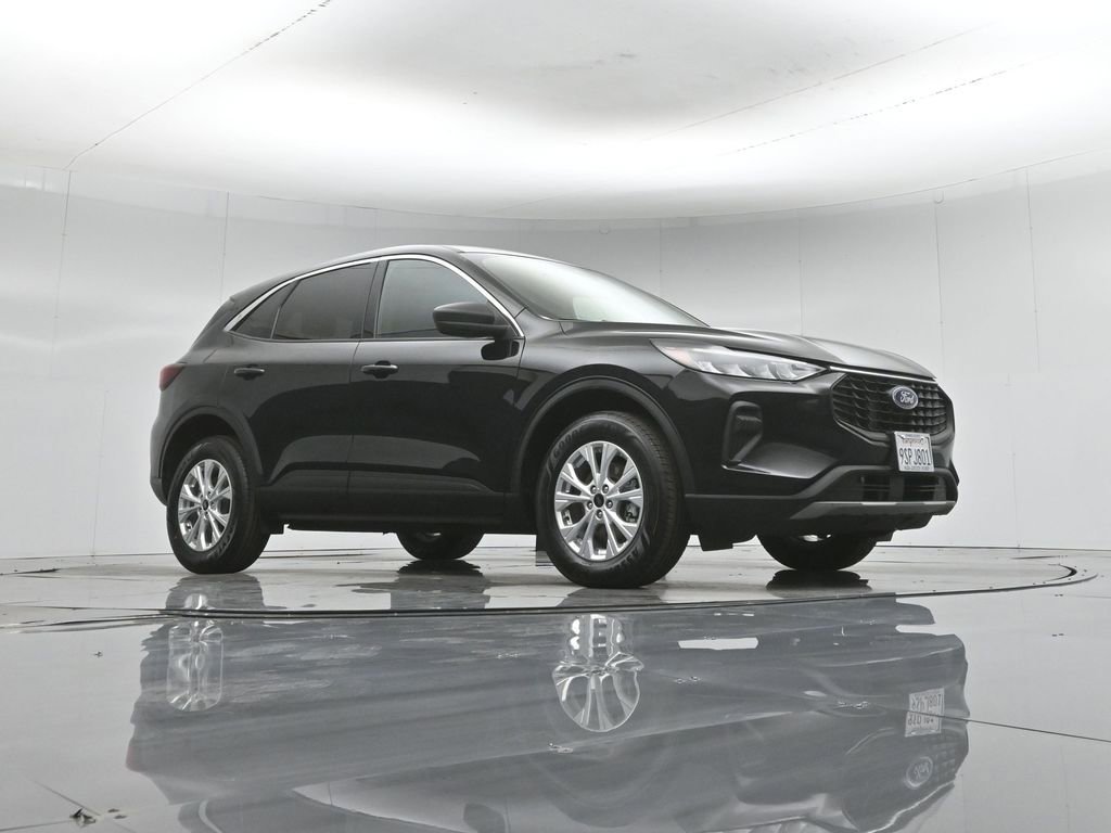 Certified 2023 Ford Escape Active AWD/4WD image 4