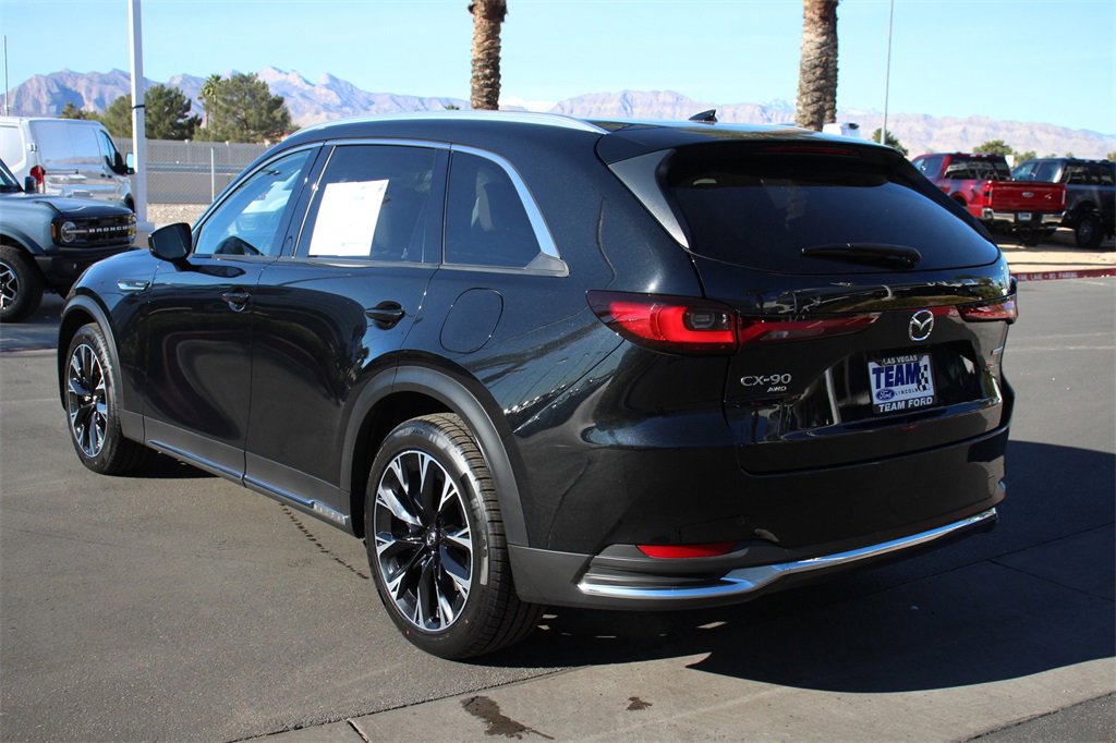 Used 2024 MAZDA CX-90 Plug-In Hybrid w/ Premium Pkg image 5