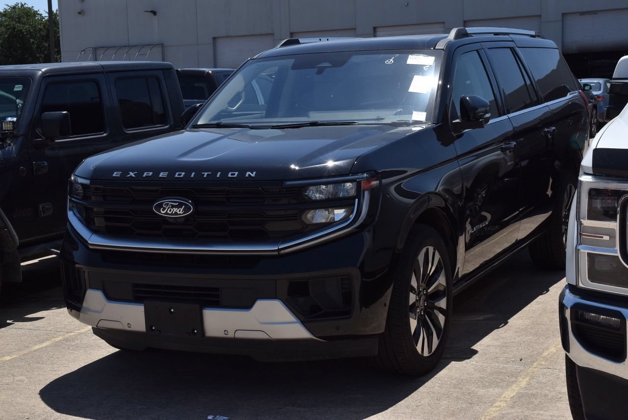 Certified 2025 Ford Expedition Max Platinum w/ Driver's Package AWD/4WD image 2