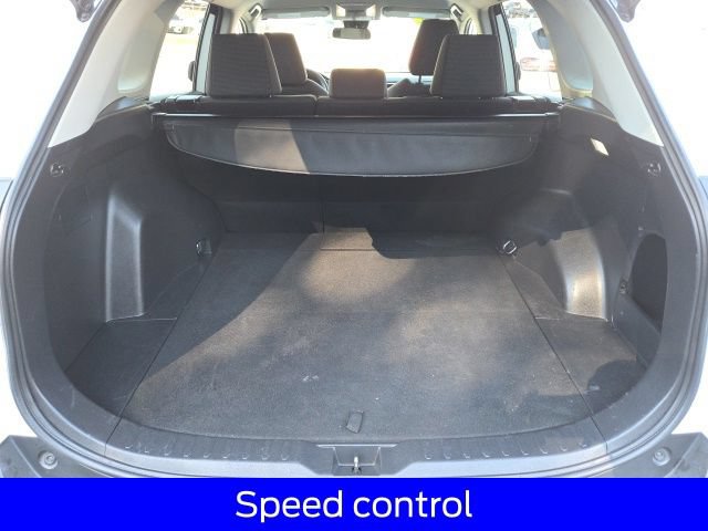 Used 2022 Toyota RAV4 LE AWD/4WD image 18