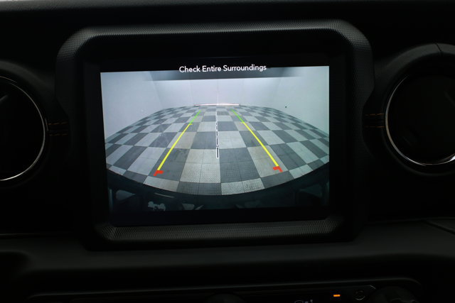 Used 2021 Jeep Wrangler Unlimited Sahara AWD/4WD image 4