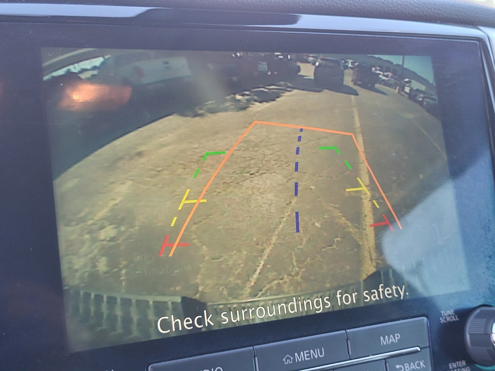 Used 2021 Nissan Titan SV w/ SV Convenience Package image 21