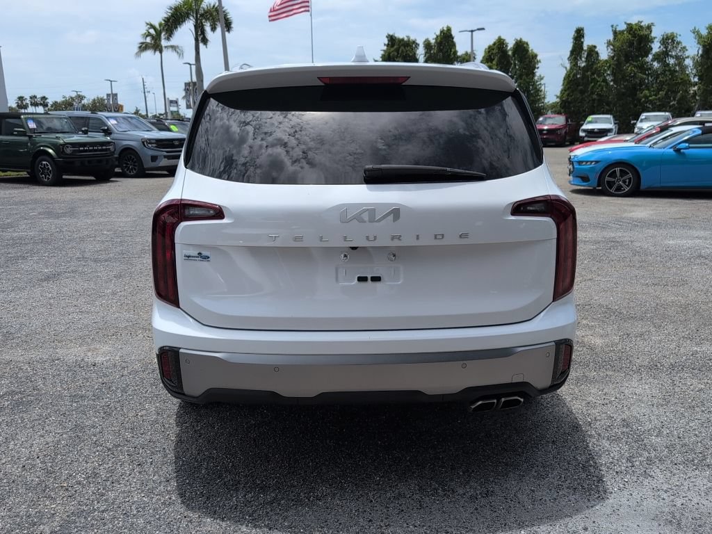 Used 2025 Kia Telluride S FWD image 4