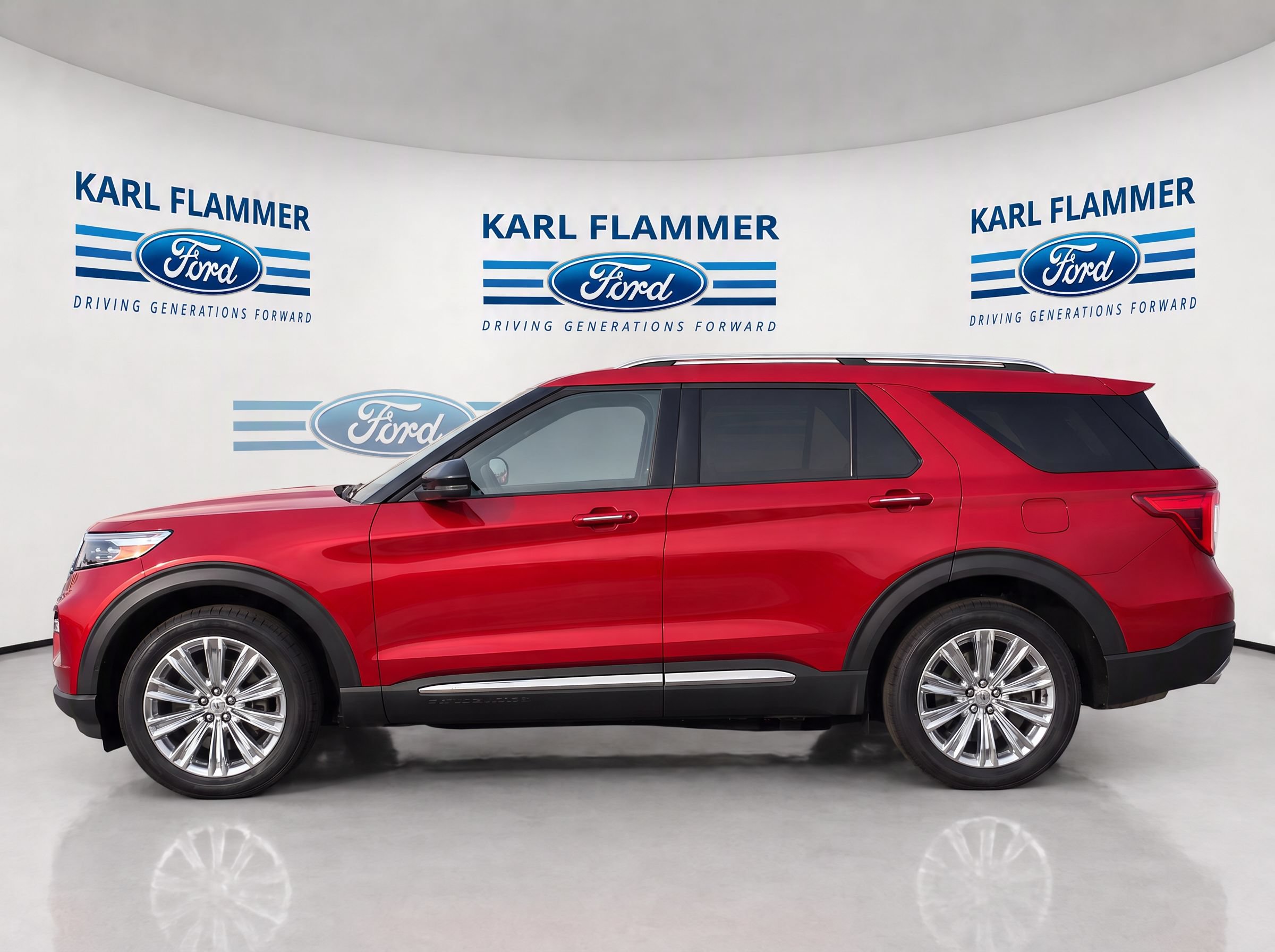 Certified 2021 Ford Explorer King Ranch w/ Premium Technology Package AWD/4WD image 6