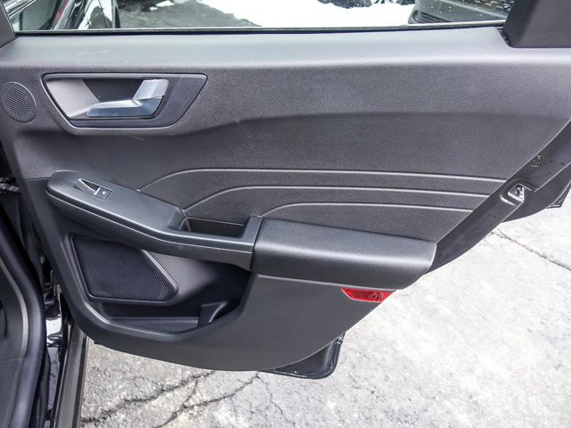 Certified 2024 Ford Escape Platinum w/ Premium Technology Package image 30