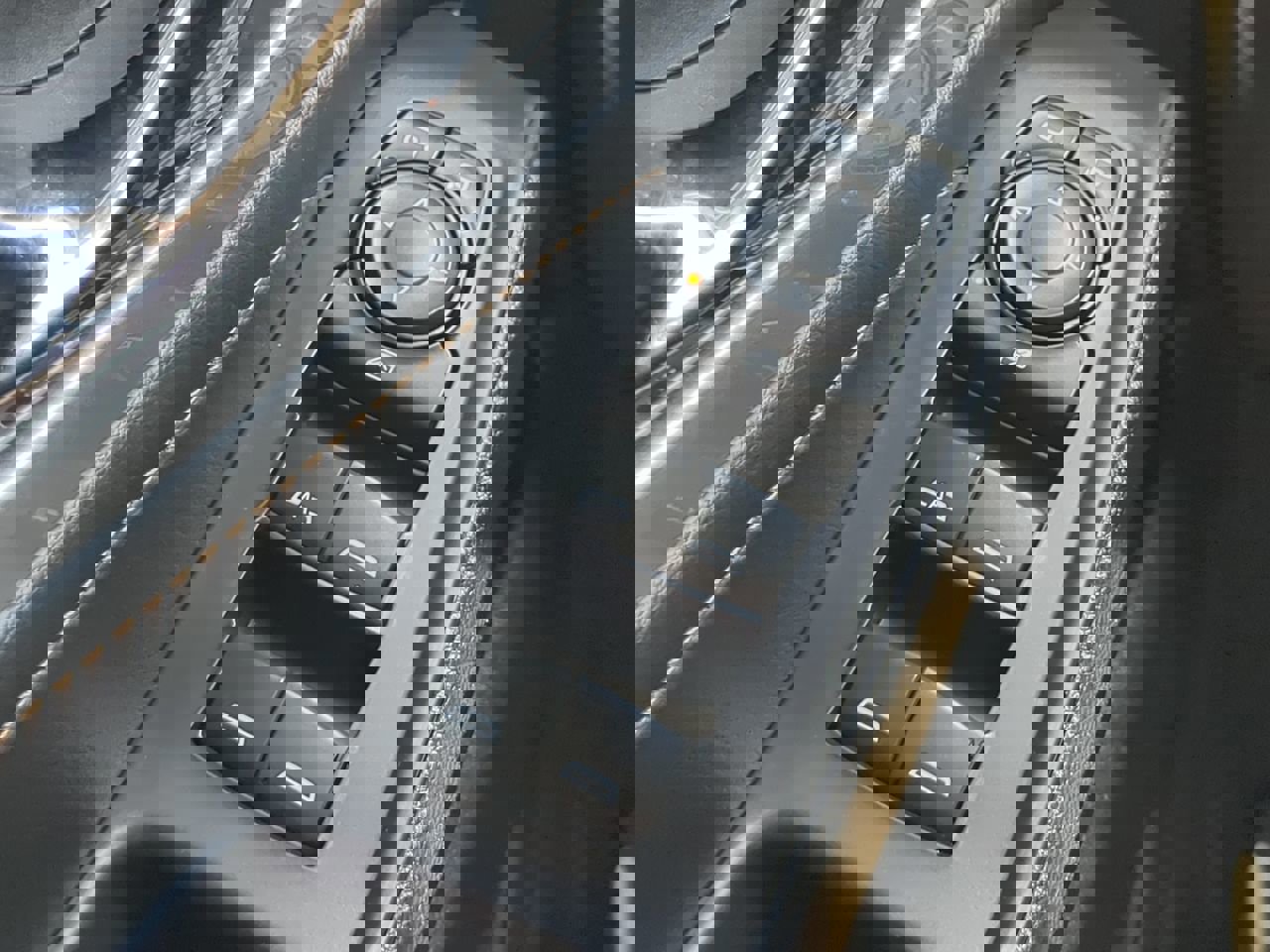 Used 2021 Chevrolet Traverse LT image 20