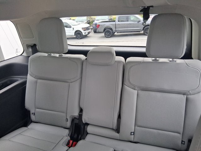 Certified 2025 Ford Expedition Platinum w/ Driver's Package AWD/4WD image 13
