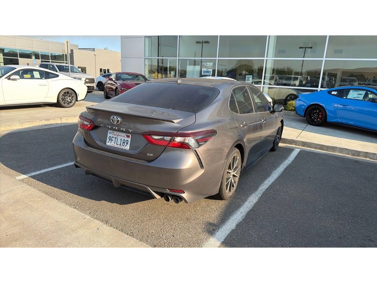 Used 2021 Toyota Camry SE FWD image 2