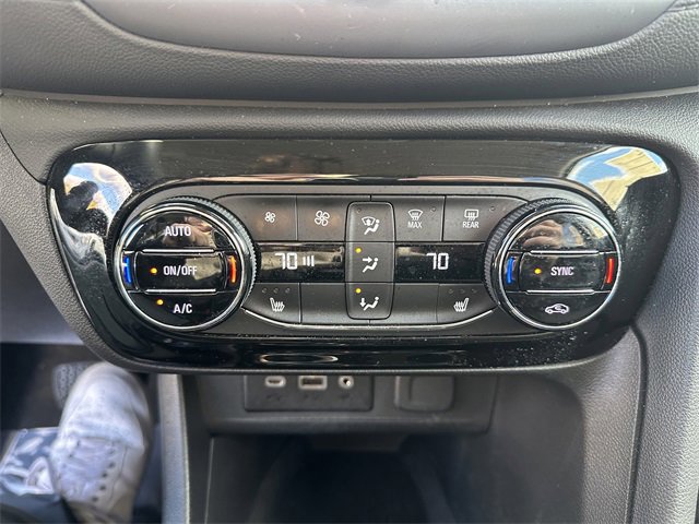 Used 2023 Buick Encore GX Select w/ Sport Touring Package image 24