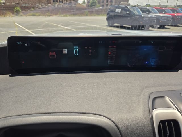 Certified 2025 Ford Expedition Active AWD/4WD image 30