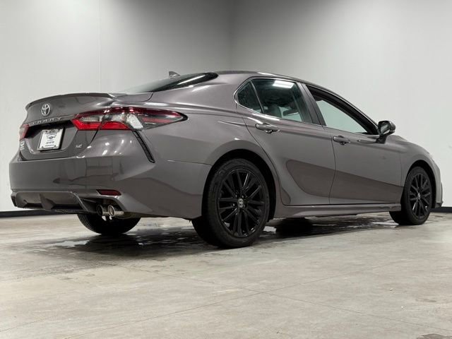 Used 2023 Toyota Camry SE image 12