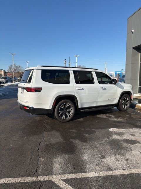 Used 2023 Jeep Wagoneer Series III w/ Preferred Equipment Group image 4