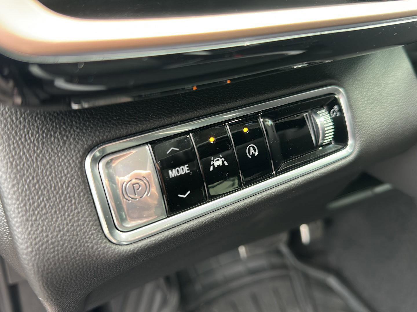 Used 2024 Buick Envision Sport Touring image 14