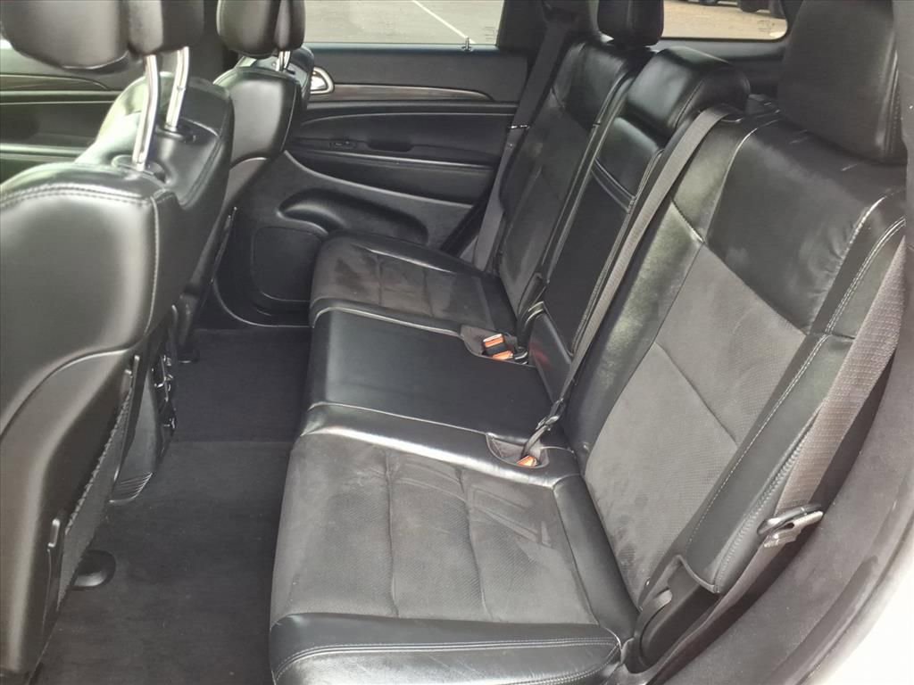 Used 2022 Jeep Grand Cherokee Laredo X image 13