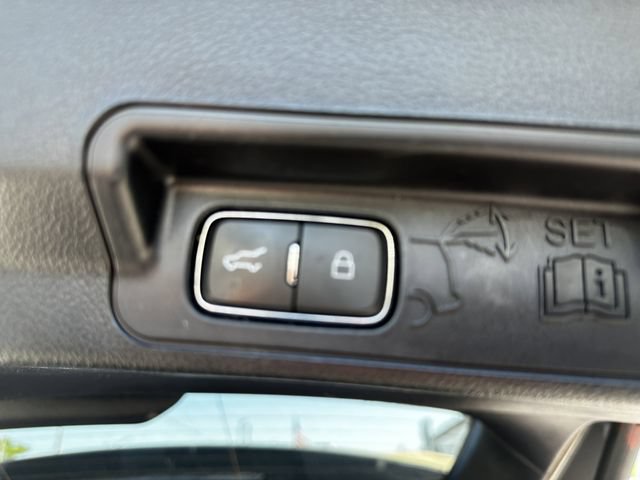Certified 2021 Ford Explorer XLT w/ Equipment Group 202A AWD/4WD image 45