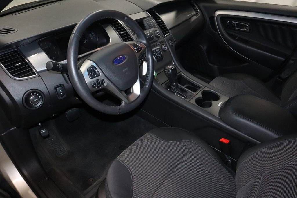 Certified 2018 Ford Taurus SEL image 24