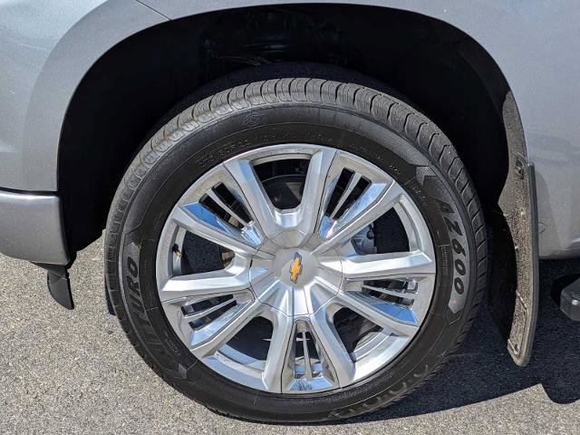 Used 2023 Chevrolet Silverado 1500 High Country w/ High Country Premium Package AWD/4WD image 13