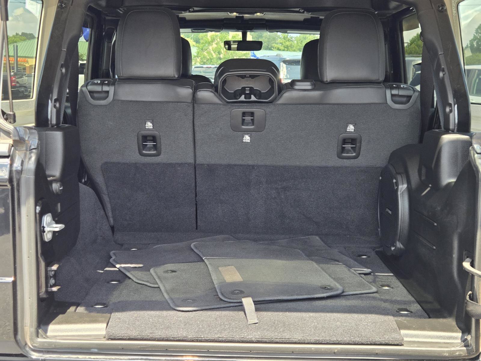 Used 2020 Jeep Wrangler Unlimited Rubicon AWD/4WD image 12