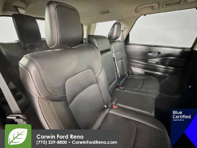 Used 2024 Nissan Pathfinder SL AWD/4WD image 31