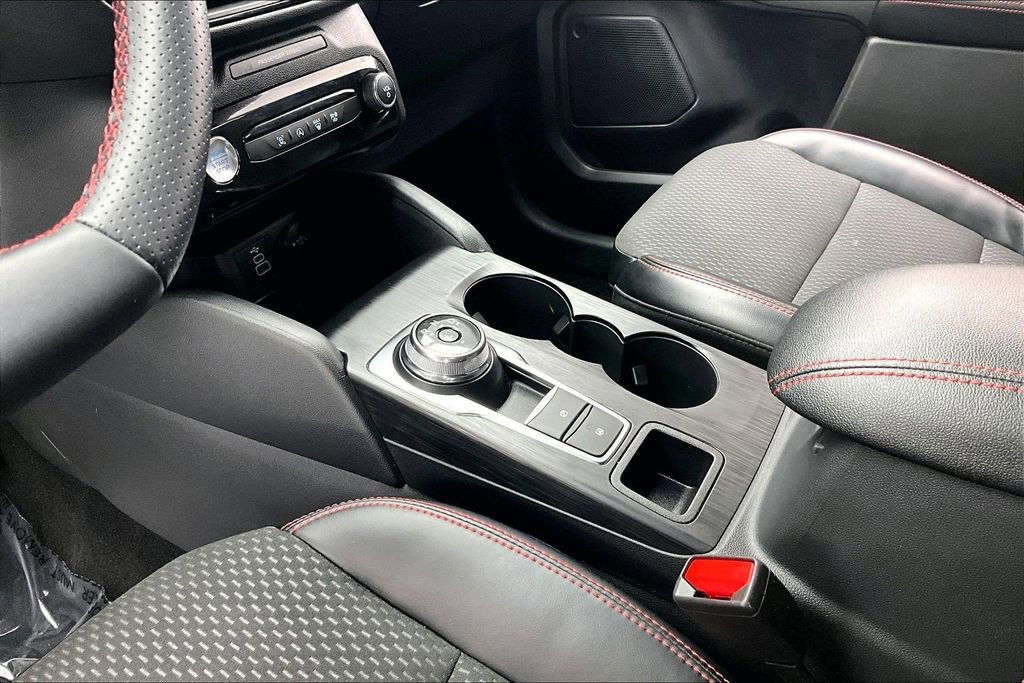 Certified 2024 Ford Escape ST-Line w/ Tech Pack #1 image 15