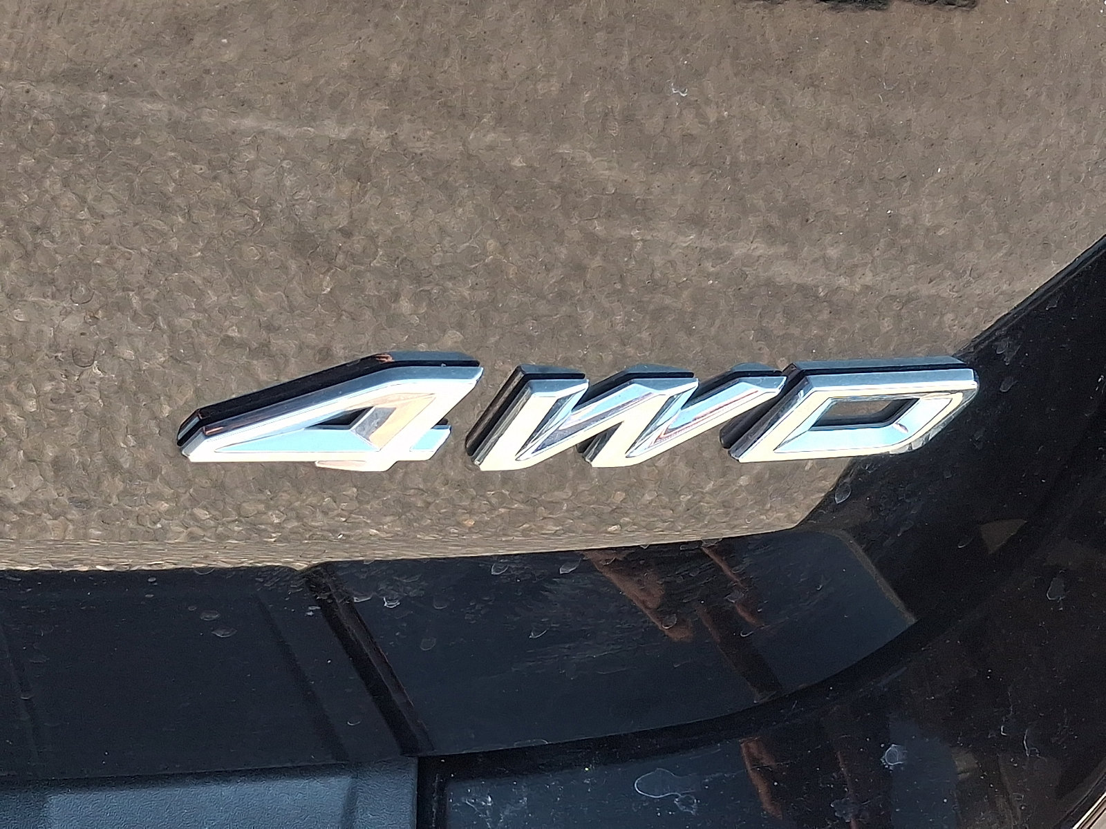 Certified 2023 Ford Explorer XLT w/ Equipment Group 202A AWD/4WD image 34