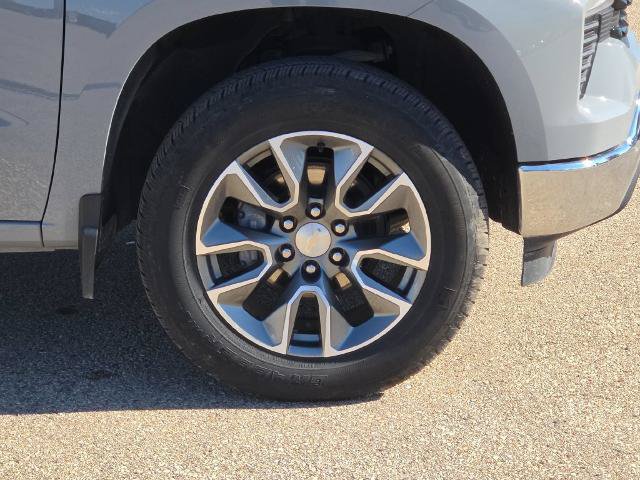 Used 2024 Chevrolet Silverado 1500 LT AWD/4WD image 11