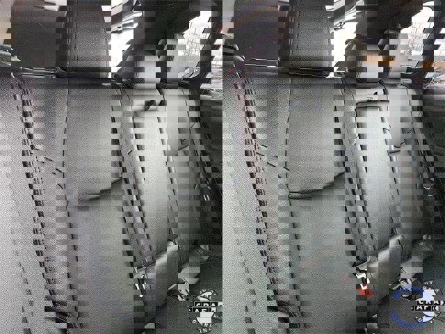 Used 2022 Toyota RAV4 SE image 28