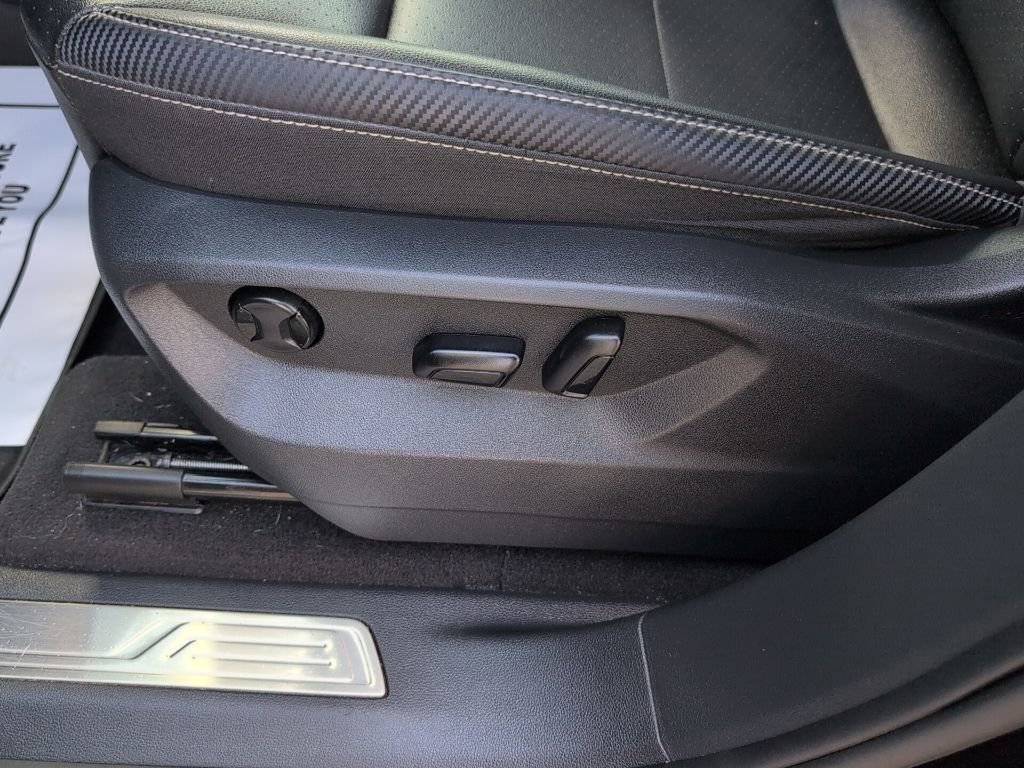 Used 2021 Volkswagen Atlas Cross Sport SE image 9