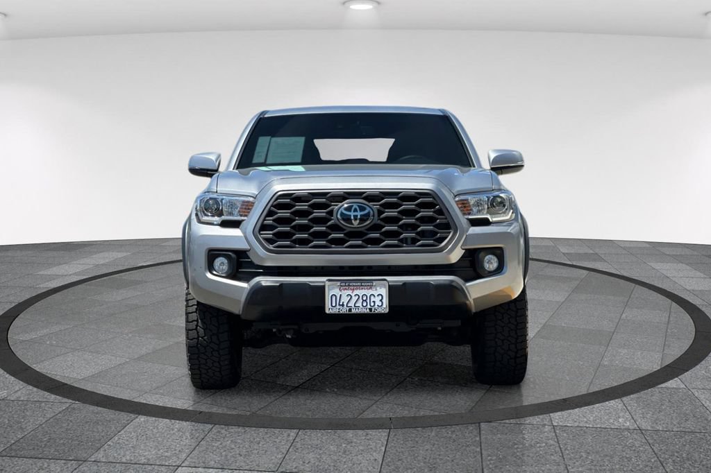 Used 2021 Toyota Tacoma TRD Off-Road w/ Technology Package AWD/4WD image 11