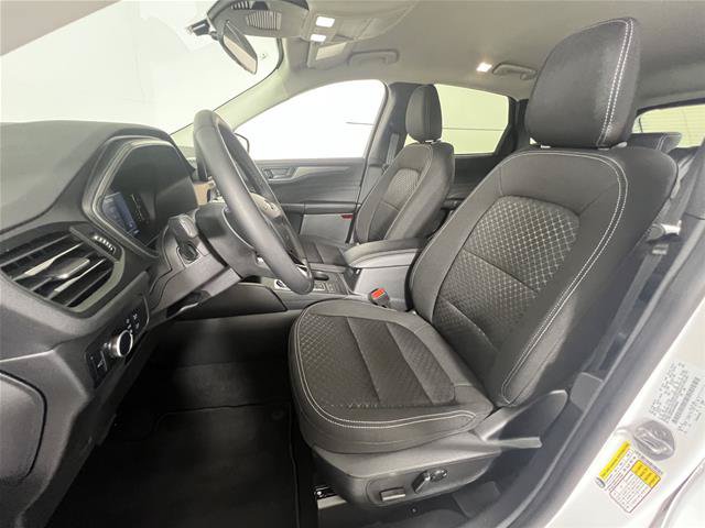 Certified 2024 Ford Escape Active AWD/4WD image 2
