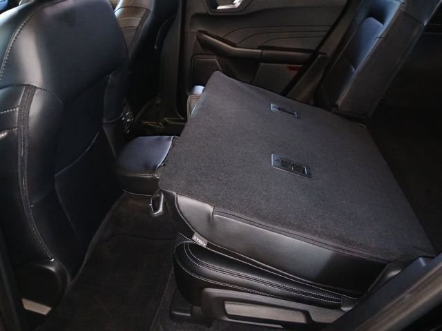 Certified 2022 Ford Escape Titanium w/ Class II Trailer Tow Package image 45