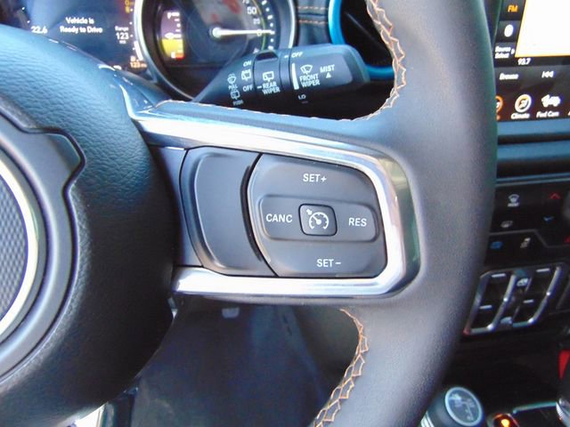 Used 2023 Jeep Wrangler Unlimited Sahara AWD/4WD image 18