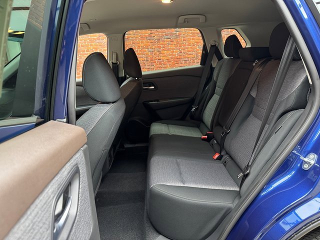 Used 2023 Nissan Rogue SV image 22