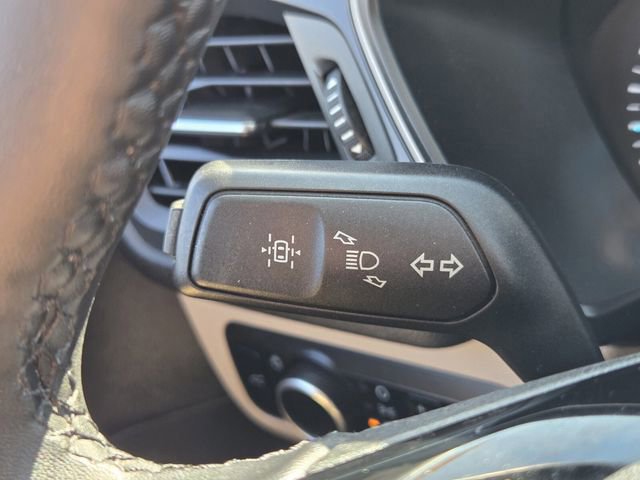 Certified 2022 Ford Escape SE w/ SE Sport Appearance Package image 32