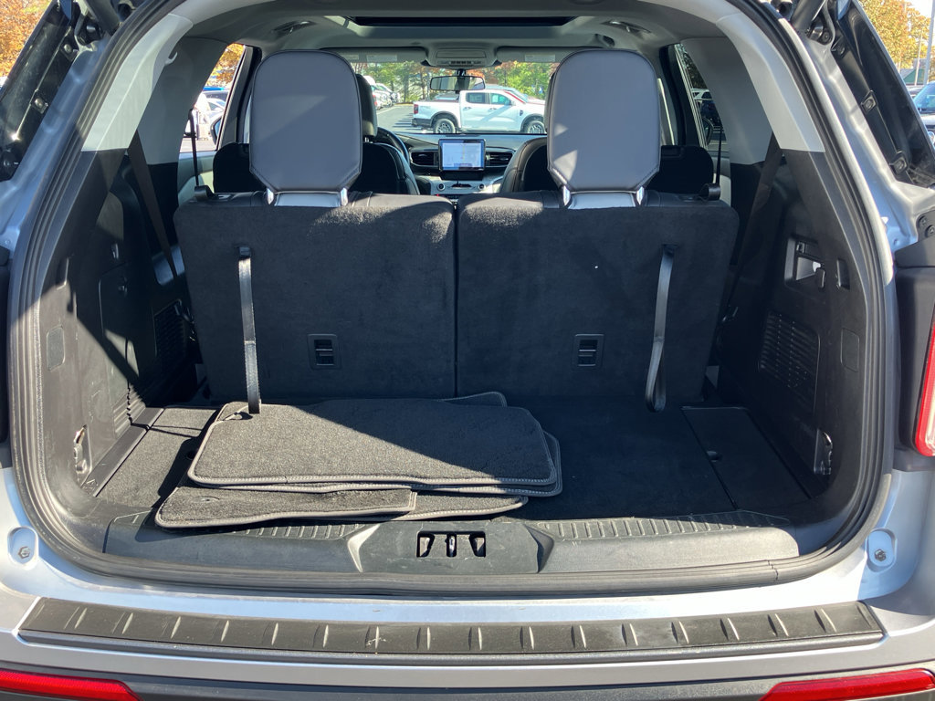 Certified 2021 Ford Explorer XLT w/ Equipment Group 202A image 32