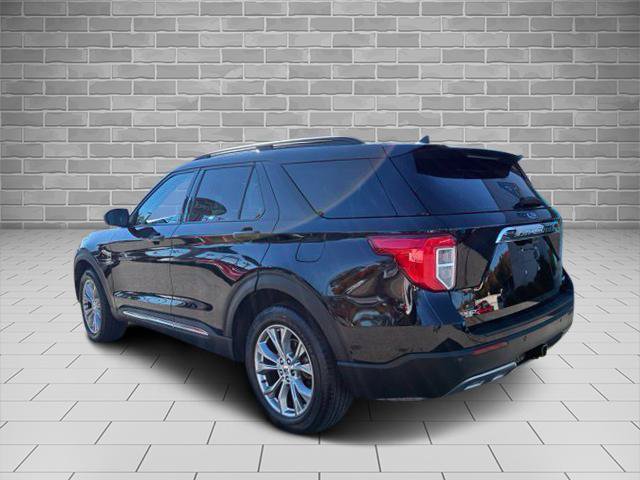 Certified 2023 Ford Explorer XLT w/ Equipment Group 202A AWD/4WD image 5