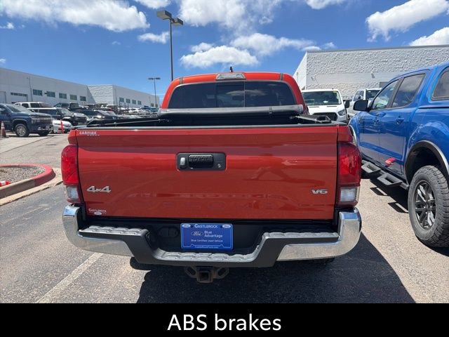 Used 2018 Toyota Tacoma SR5 AWD/4WD image 3