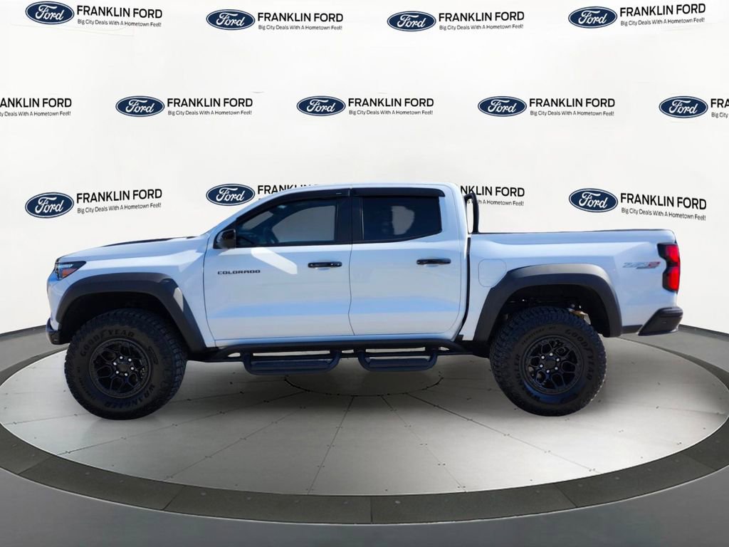 Used 2025 Chevrolet Colorado ZR2 w/ ZR2 Bison Edition AWD/4WD image 2