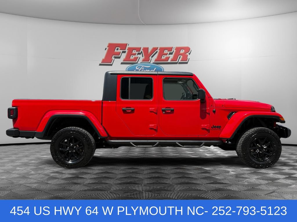 Used 2022 Jeep Gladiator Sport AWD/4WD image 6