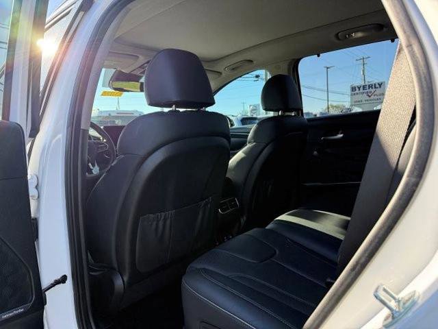 Used 2022 Hyundai Santa Fe Limited image 18
