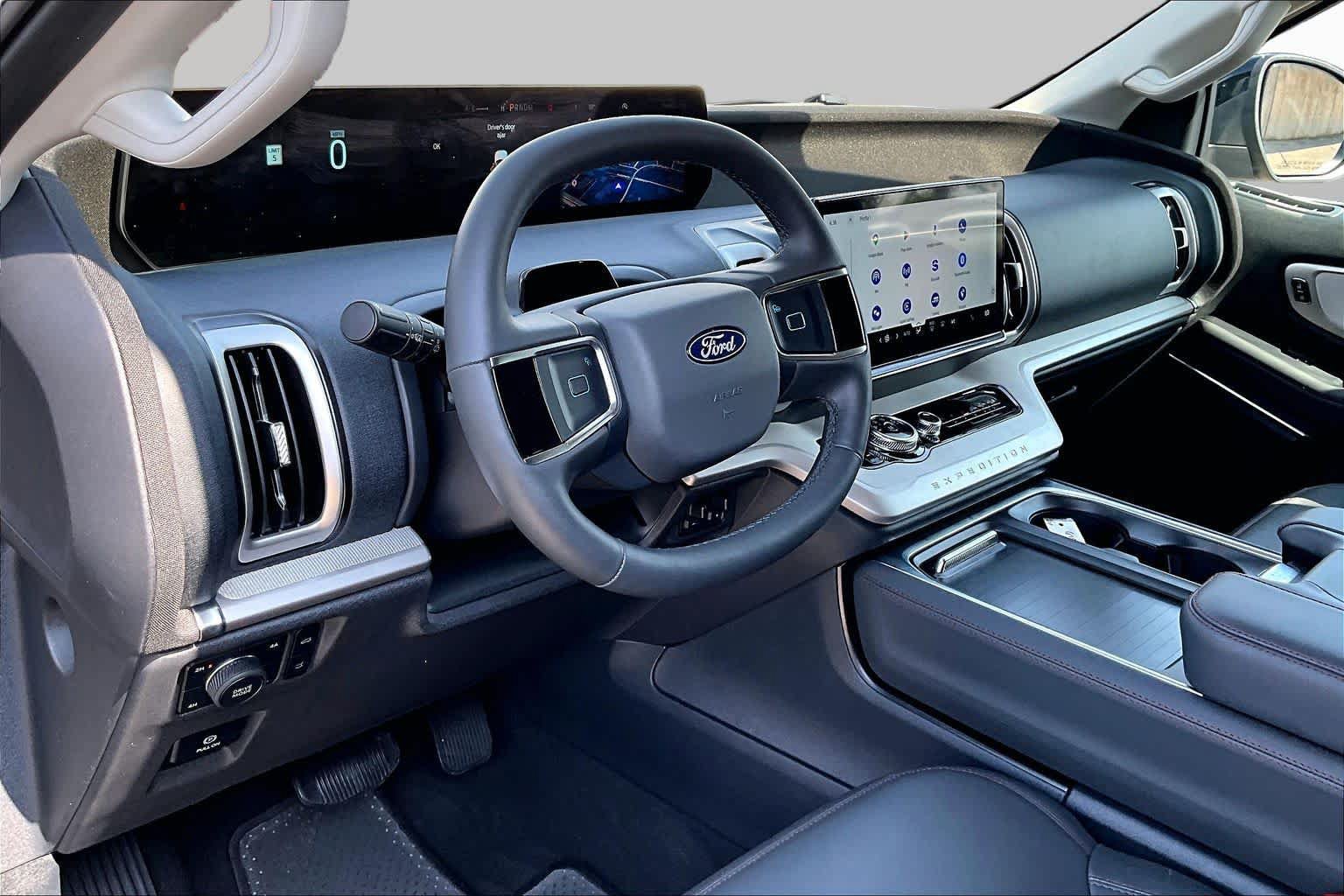 Certified 2025 Ford Expedition Active AWD/4WD image 18