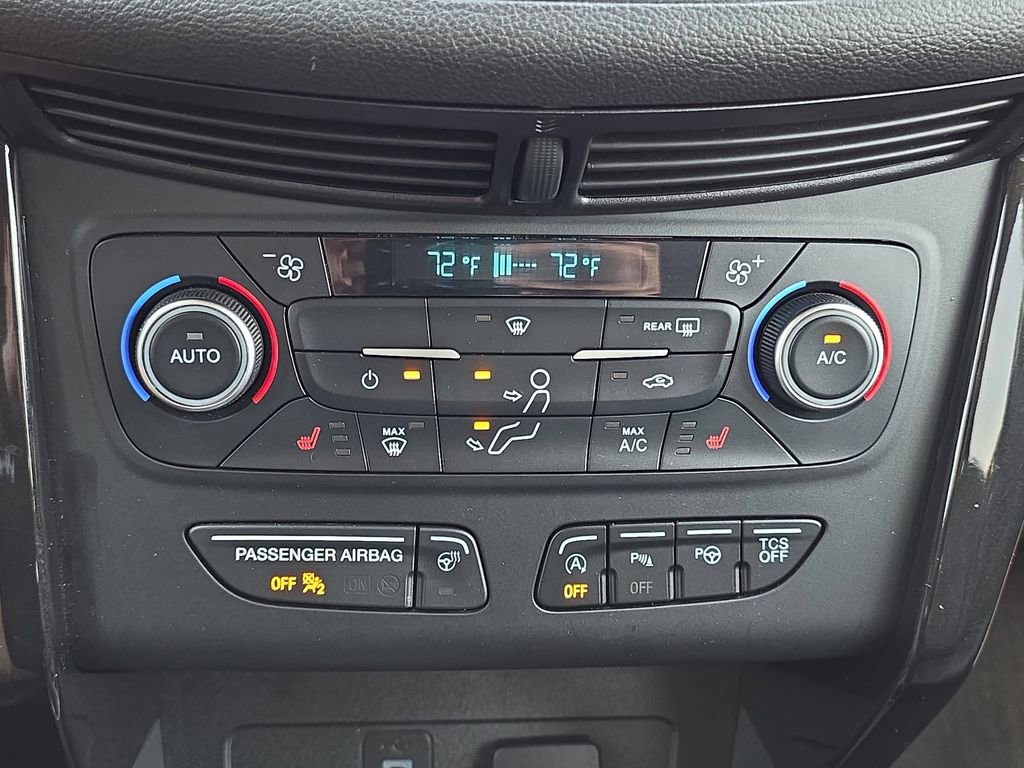 Certified 2018 Ford Escape Titanium w/ Ford Safe & Smart Package image 22