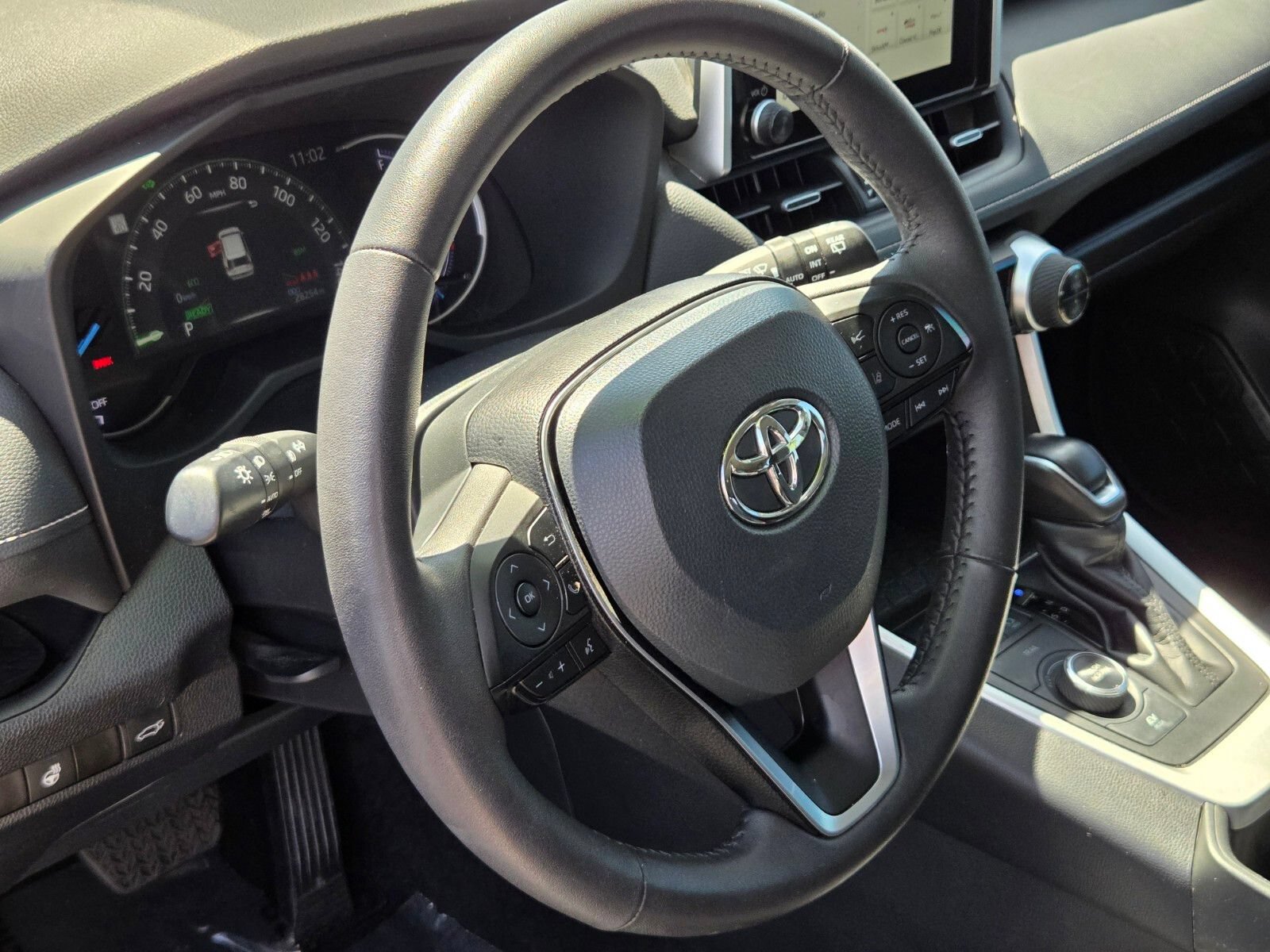 Used 2024 Toyota RAV4 XLE Premium w/ Weather Package AWD/4WD image 19