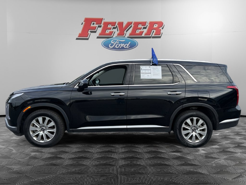 Used 2025 Hyundai Palisade SEL FWD image 2