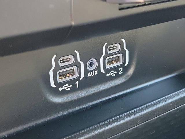 Used 2024 RAM 1500 Laramie RWD image 31